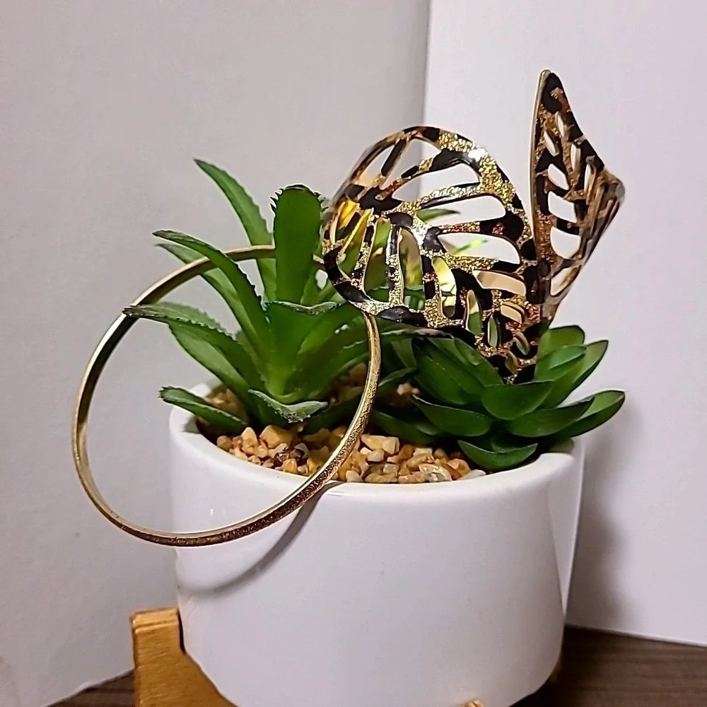 Gold Leopard‎ Print Monstera Leaf Cuff and Textured Bangle Bracelet Set 2pc